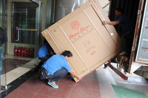 武昌钢琴贵重工艺品无忧运